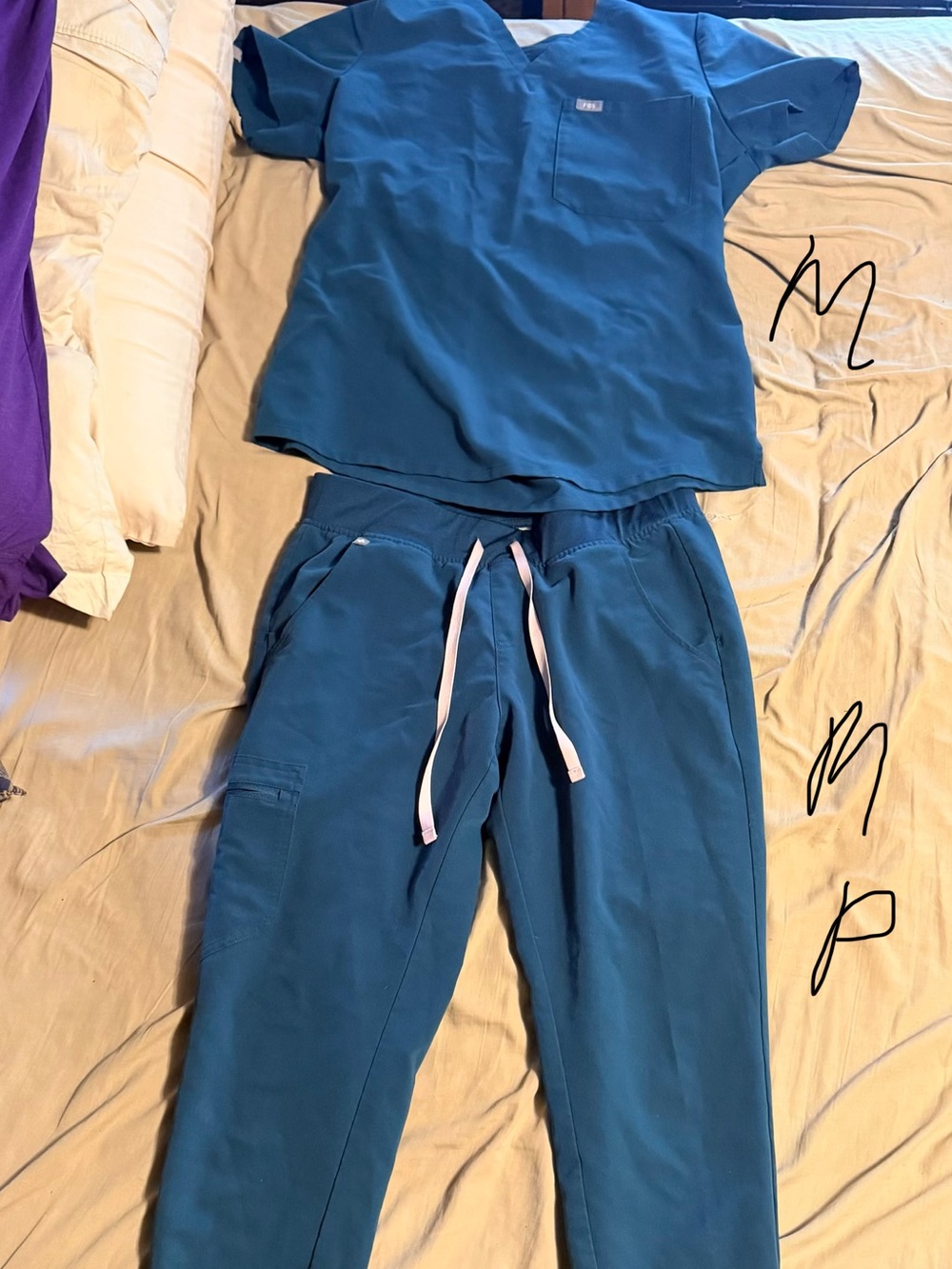 Figs scrubs (6sets)
